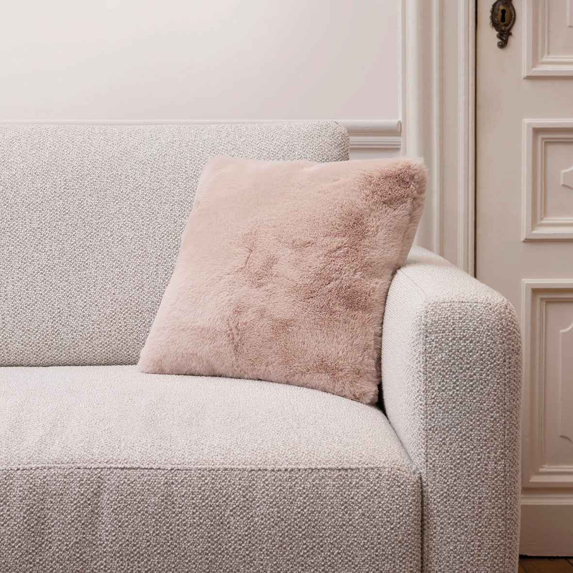 Housse de coussin imitation fourrure  Rose clair - 40 x 40 cm