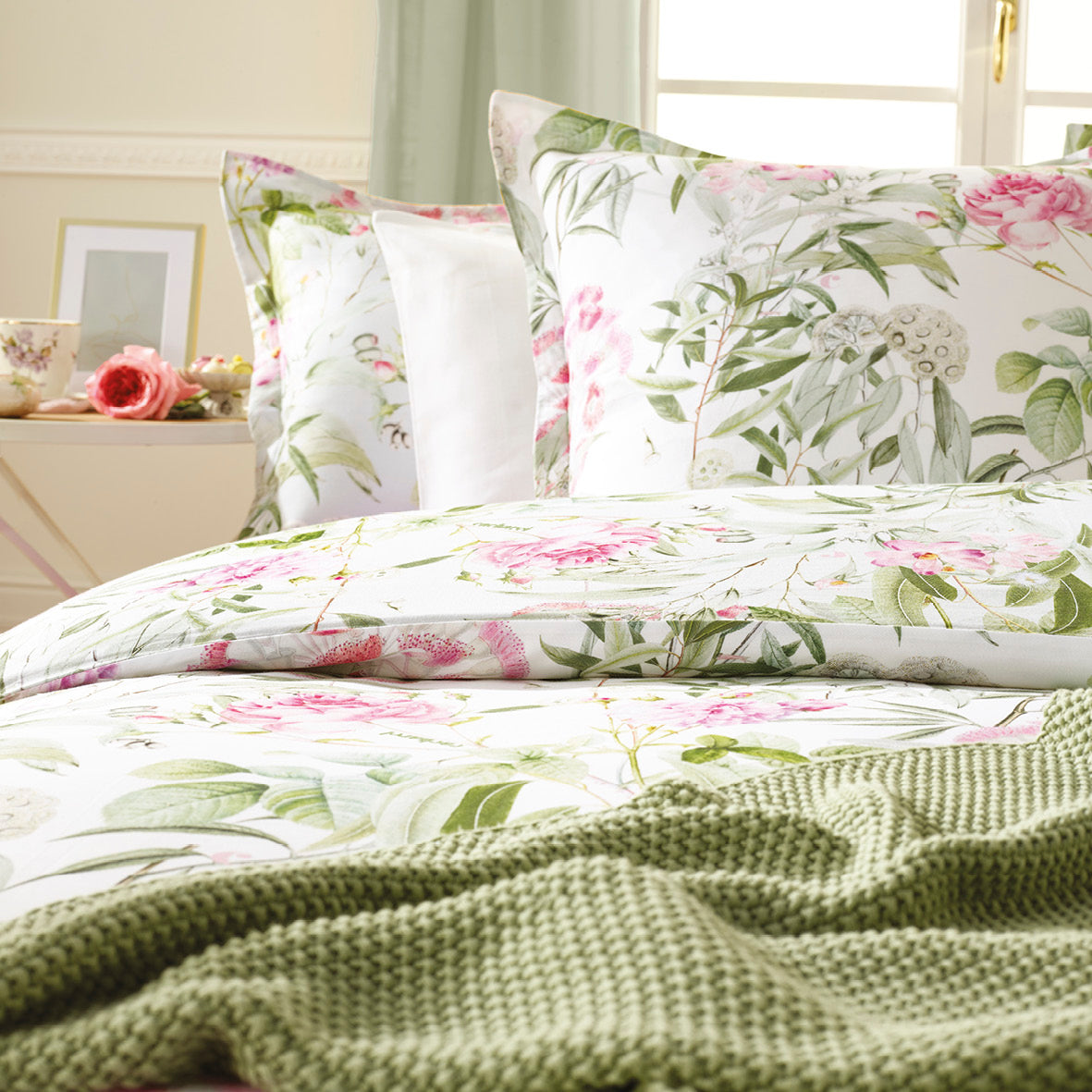 Duvet cover + pillowcase(s) cotton satin - Jardin de Roses Thyme Green / White