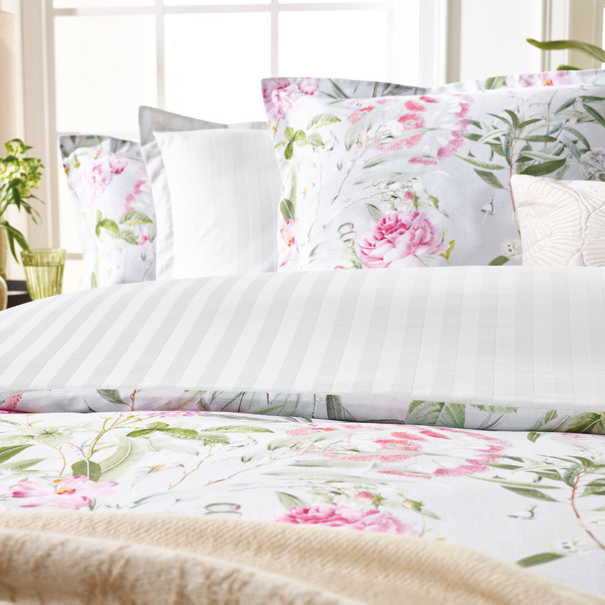 Duvet cover + pillowcase(s) cotton satin - dobby stripe Jardin de Roses Thyme Green