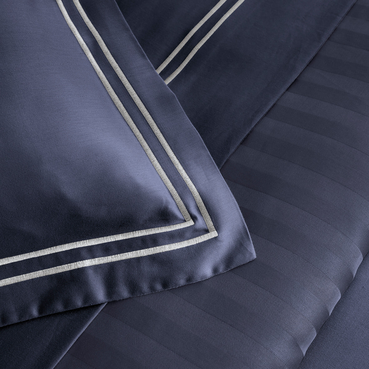 Pillowcase(s) cotton satin - Saint-Tropez White / Dark blue