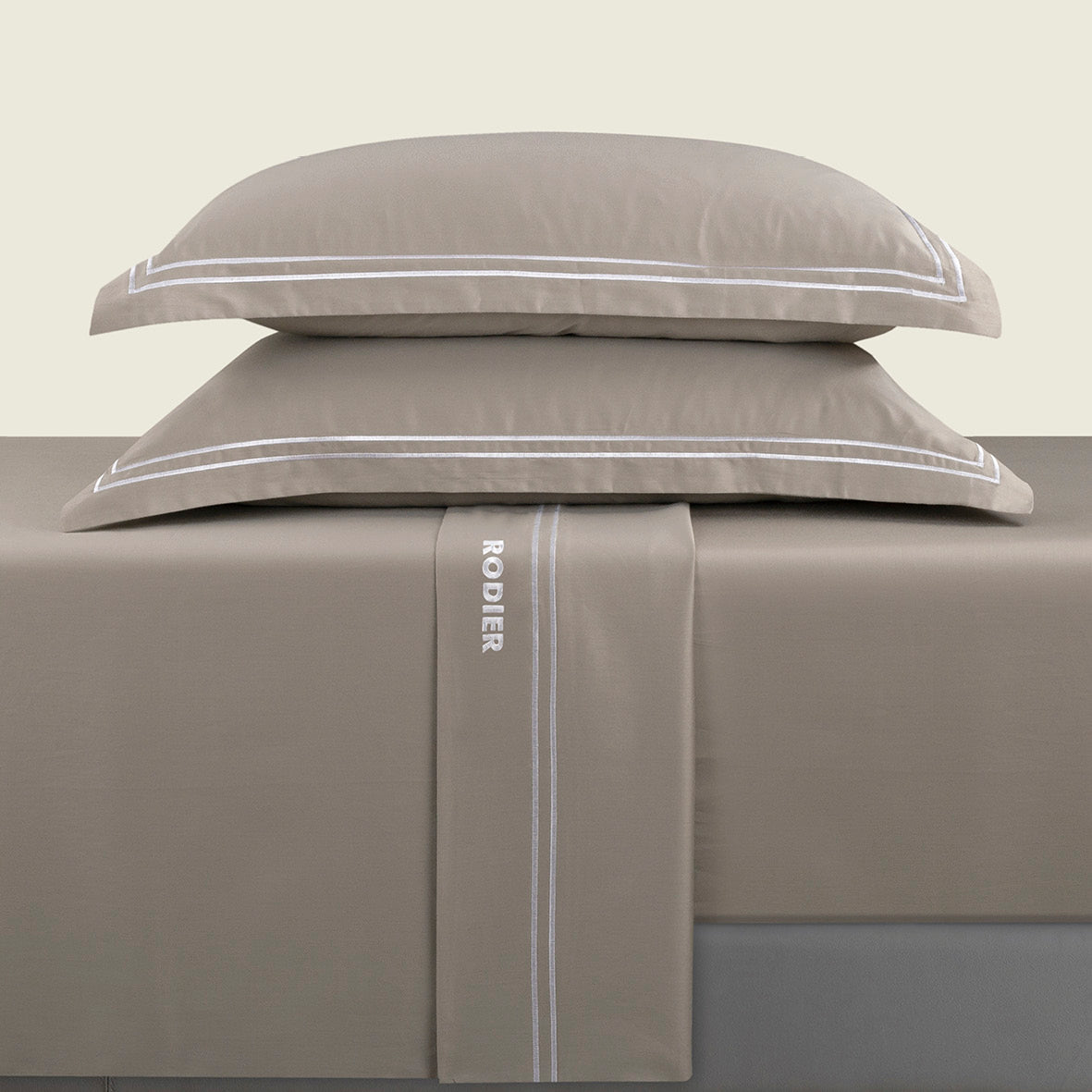 Sheet set cotton satin - Nice White / Taupe