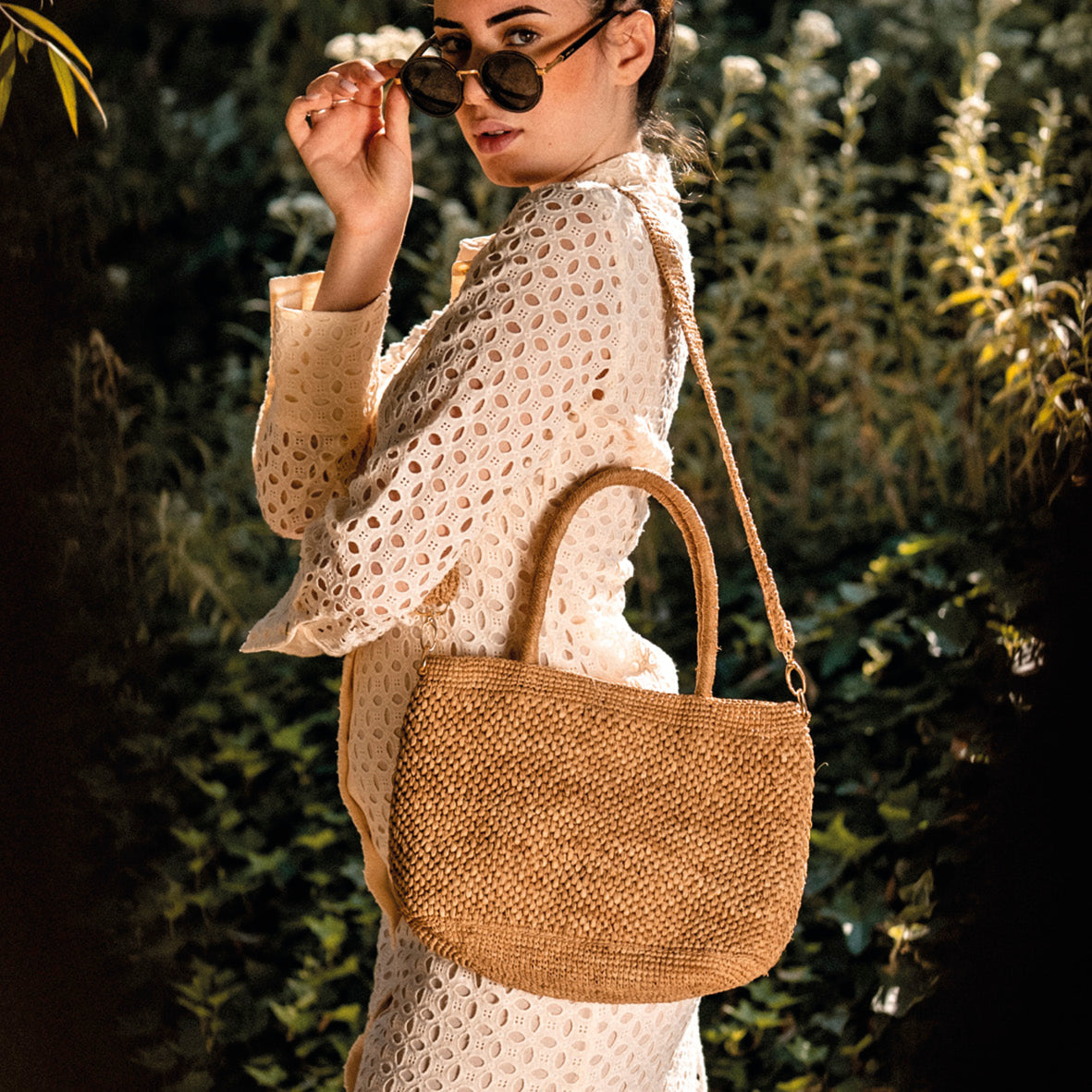 Handbag in raffia Noro Natural Thé foncé